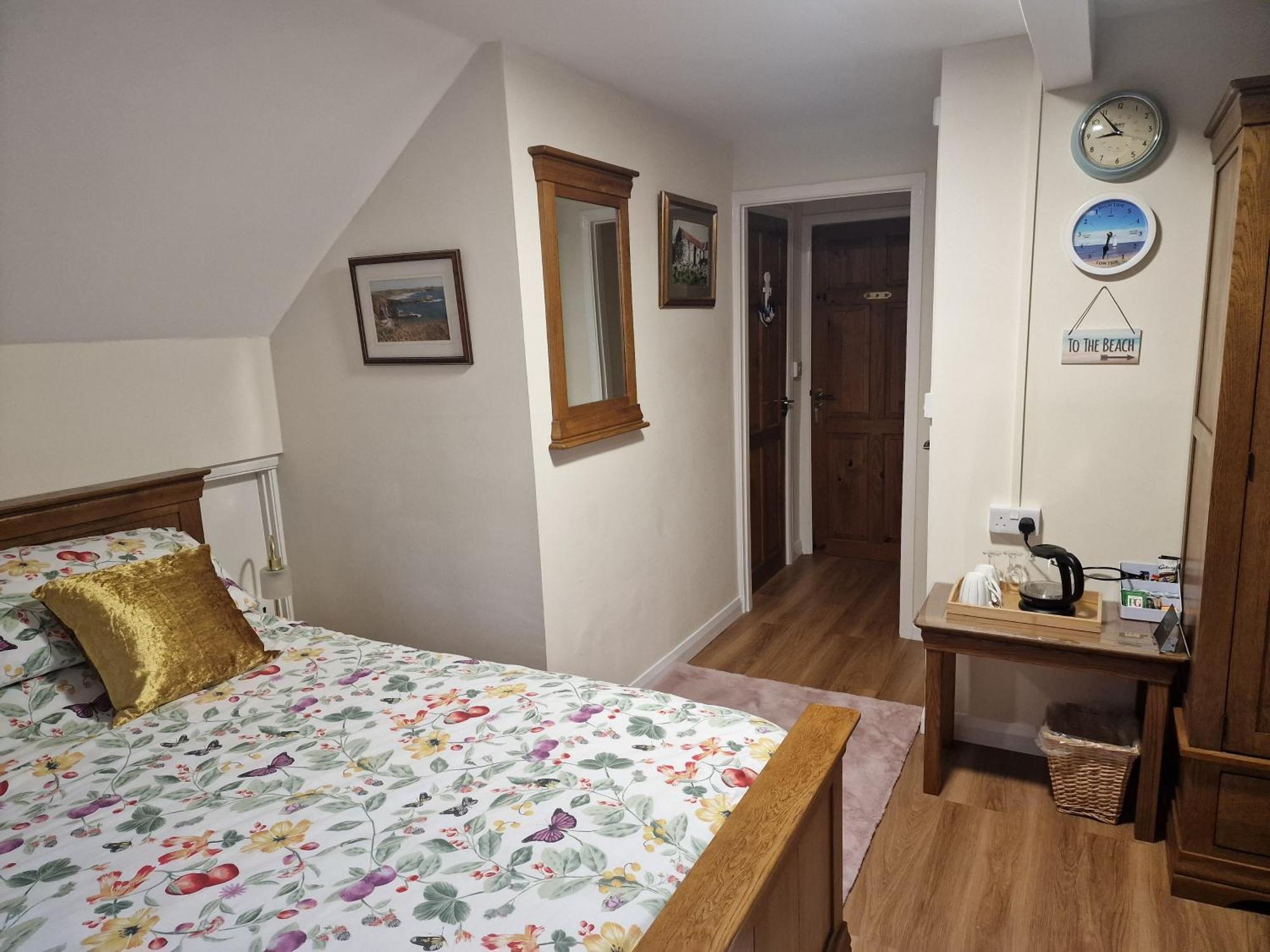 Woodvale Bungalow Little Haven Bagian luar foto