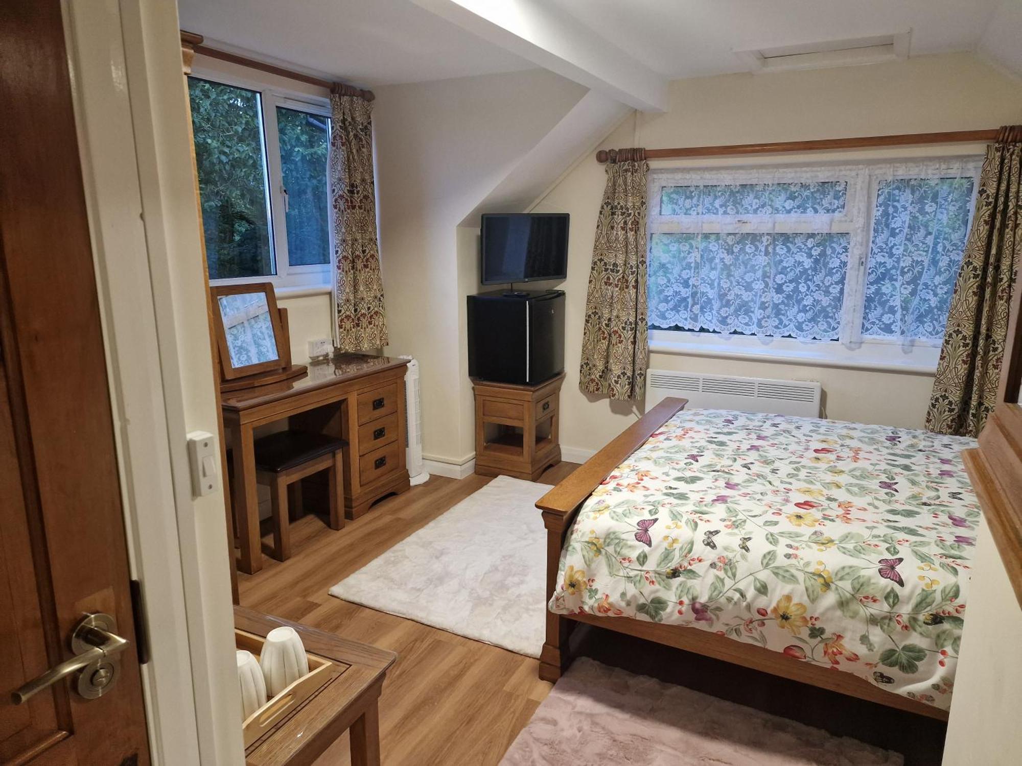 Woodvale Bungalow Little Haven Bagian luar foto